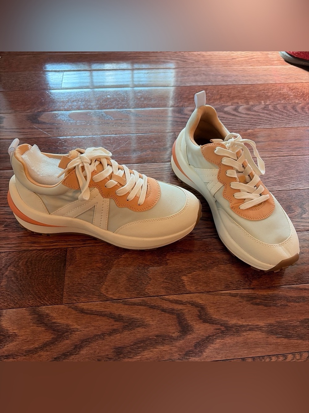 Altar’s State Casual Fashion Sneakers
